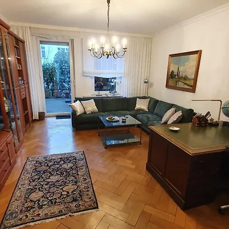 Stadtvillenwohnung Nahe Zentrum / Ruhrfestspielhaus Apartment