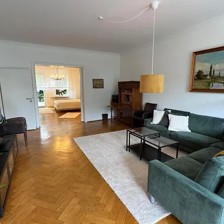 Stadtvillenwohnung Nahe Zentrum / Ruhrfestspielhaus *